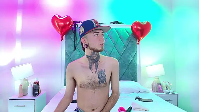 Asha zuri and adam online show from 10/21/25, 12:39