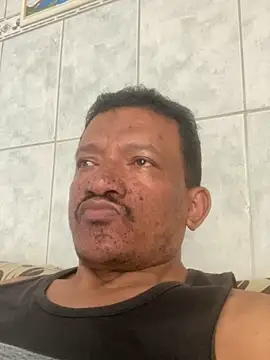 Snapshot of PIROCAGG21 chatting on 09/18/25, 10:39 PIROCAGG21 online show from 09/18/25, 10:39