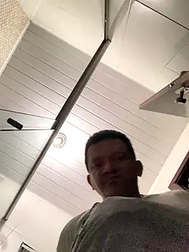 Snapshot of PIROCAGG21 chatting on 10/13/25, 09:26 PIROCAGG21 online show from 10/13/25, 09:26