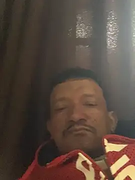 Snapshot of PIROCAGG21 chatting on 10/18/25, 12:17 PIROCAGG21 online show from 10/18/25, 12:17