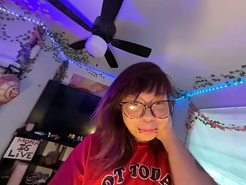 moan4mona online show from 05/28/26, 07:33