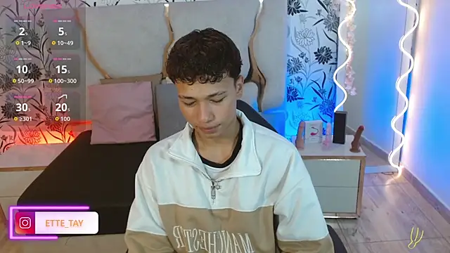 Ette tay online show from 11/10/25, 03:05