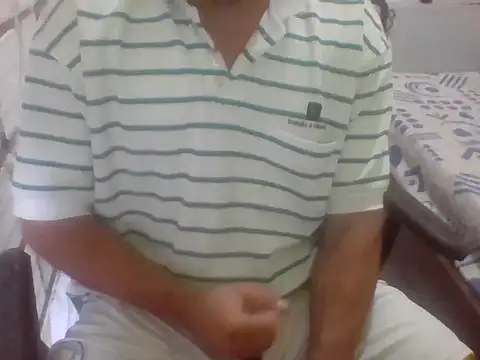 santiii   12 online show from 12/05/25, 05:09