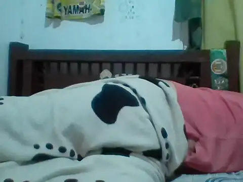 santiii   12 online show from 01/12/26, 07:57