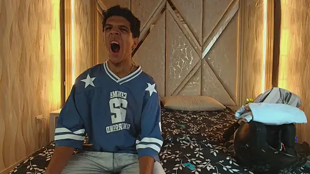 Hotcouple 222 online show from 02/08/26, 07:23