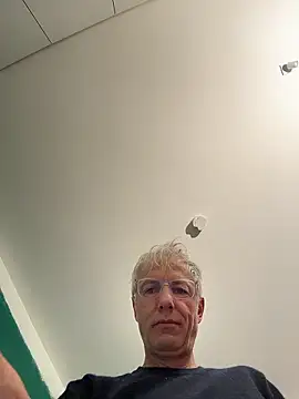 SexyLeon8 online show from 01/11/26, 03:39