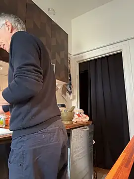 SexyLeon8 online show from 01/15/26, 09:25