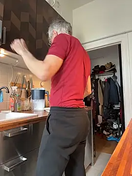 SexyLeon8 online show from 04/07/26, 07:31