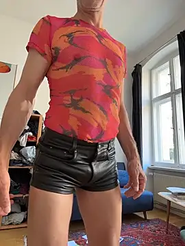 SexyLeon8 online show from 06/30/26, 05:41