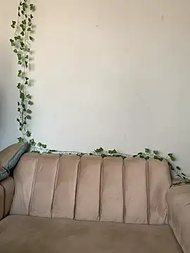 StrawberryXpeach online show from 04/02/26, 11:19