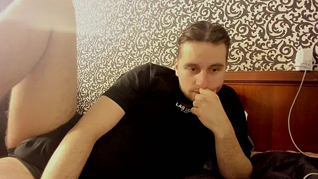 romiosabrino online show from 03/30/26, 08:10