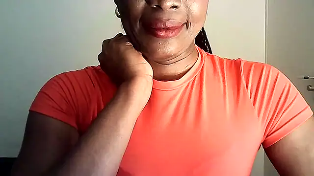 Chatdoll2 online show from 06/25/26, 10:53