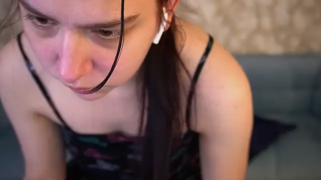 LiviaShy online show from 04/09/26, 01:05