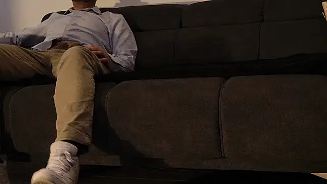 Snapshot of GermanBiHardcore chatting on 11/16/25, 04:34 GermanBiHardcore online show from 11/16/25, 04:34