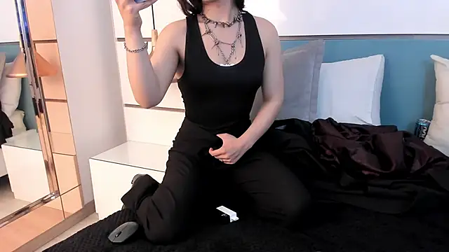 Ashkoreh online show from 11/13/25, 11:03