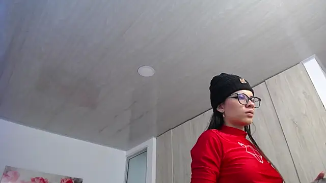 pinky f00x online show from 09/18/25, 10:01