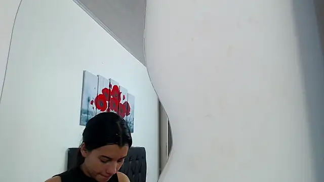 pinky f00x online show from 10/31/25, 08:21