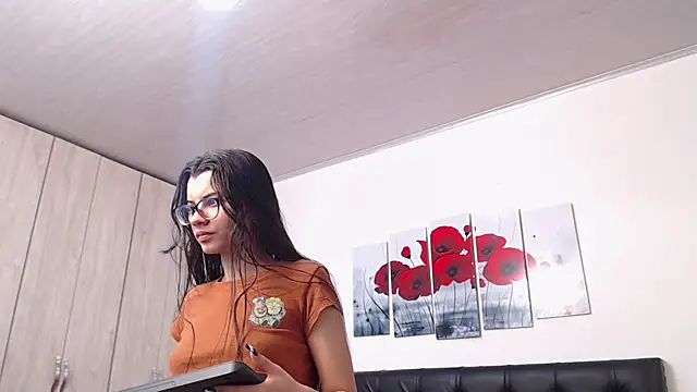 pinky f00x online show from 11/08/25, 07:34