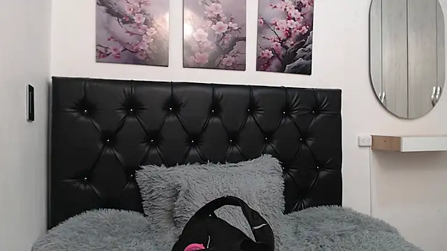 pinky f00x online show from 05/23/26, 07:29