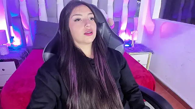 Adaara Rey online show from 10/18/25, 06:30