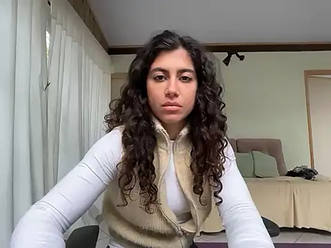 deusaludovica online show from 05/19/26, 06:58