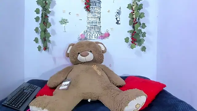 NataliaAndJulliam online show from 03/06/26, 05:59