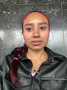 ximena vasquez8 online show from 10/01/25, 09:32