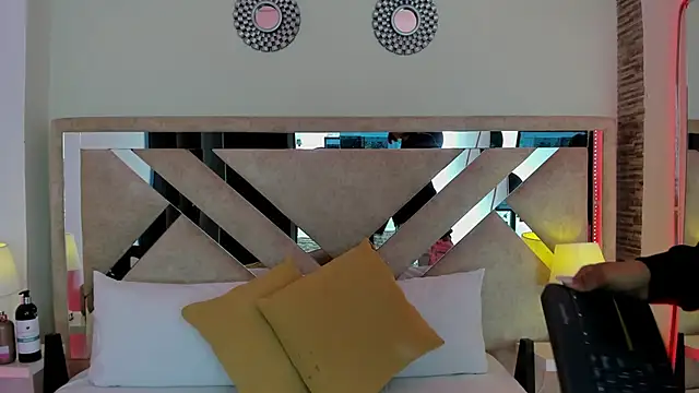 ximena vasquez8 online show from 03/30/26, 03:29