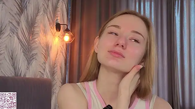 ElvinaRose online show from 05/15/26, 04:30