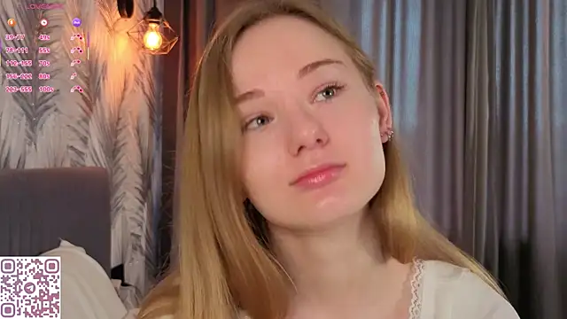 ElvinaRose online show from 06/09/26, 04:57