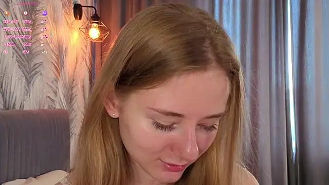 ElvinaRose online show from 07/11/26, 04:37