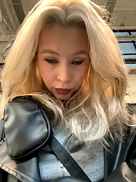 Cum girlss online show from 10/17/25, 04:59