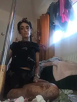 Snapshot of Tannedtattooed69 chatting on 07/12/26, 06:43 Tannedtattooed69 online show from 07/12/26, 06:43