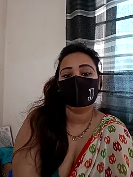 Snapshot of Mow_955 chatting on 10/15/25, 04:45 Mow 955 online show from 10/15/25, 04:45