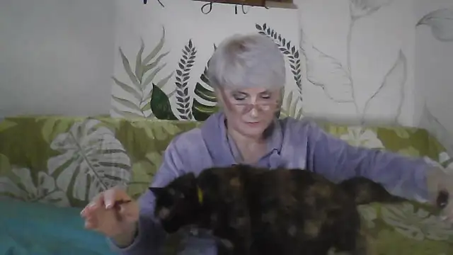 Catty Lady online show from 01/08/26, 06:32