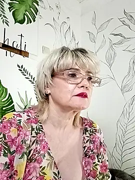 Catty Lady online show from 05/29/26, 08:18