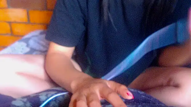 Snapshot of sabrina_v_ chatting on 09/18/25, 02:08 sabrina v online show from 09/18/25, 02:08