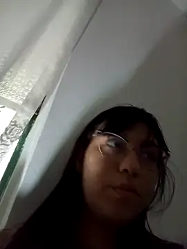 lareinalareinadelanal online show from 09/21/25, 11:45