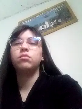 lareinalareinadelanal online show from 10/17/25, 12:08