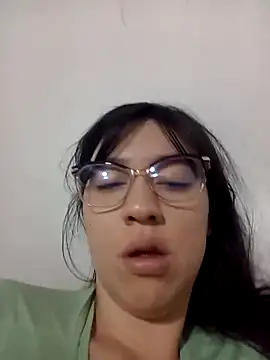 lareinalareinadelanal online show from 10/30/25, 12:39