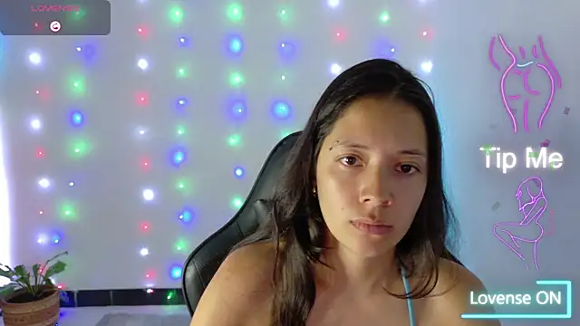 Snapshot of Sarasavage chatting on 01/06/26, 05:27 Sarasavage online show from 01/06/26, 05:27