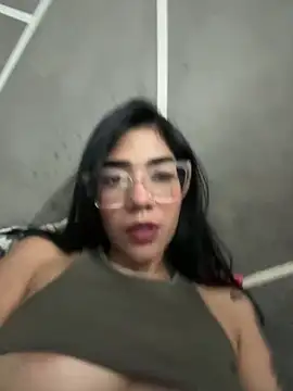 ElaRose 12 online show from 03/29/26, 05:18