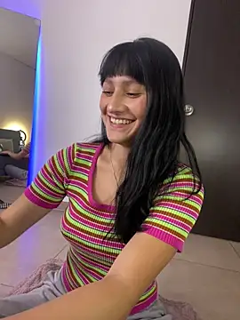 Snapshot of lenkaa chatting on 10/10/25, 01:59 lenkaa online show from 10/10/25, 01:59