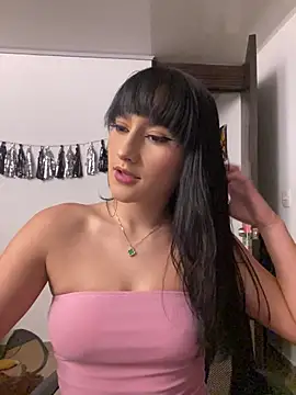 Snapshot of lenkaa chatting on 11/23/25, 01:38 lenkaa online show from 11/23/25, 01:38