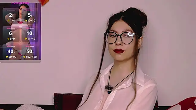 Snapshot of M1kaylaRaven chatting on 10/25/25, 03:25 M1kaylaRaven online show from 10/25/25, 03:25