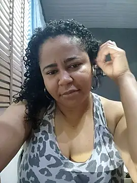 Snapshot of Rafaschuler chatting on 09/15/25, 09:42 Rafaschuler online show from 09/15/25, 09:42