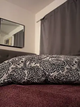 Snapshot of himNIGuys chatting on 11/25/25, 07:08 himNIGuys online show from 11/25/25, 07:08