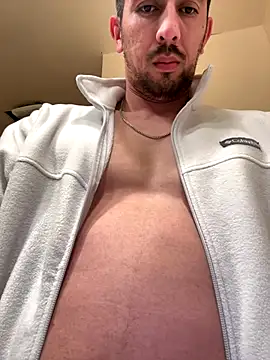 Snapshot of himNIGuys chatting on 12/21/25, 09:05 himNIGuys online show from 12/21/25, 09:05