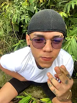 jhosepMoreno online show from 04/29/26, 06:25