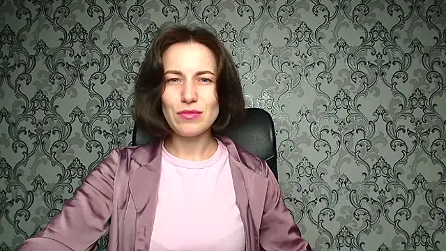 Kelly Kisss online show from 02/06/26, 12:41